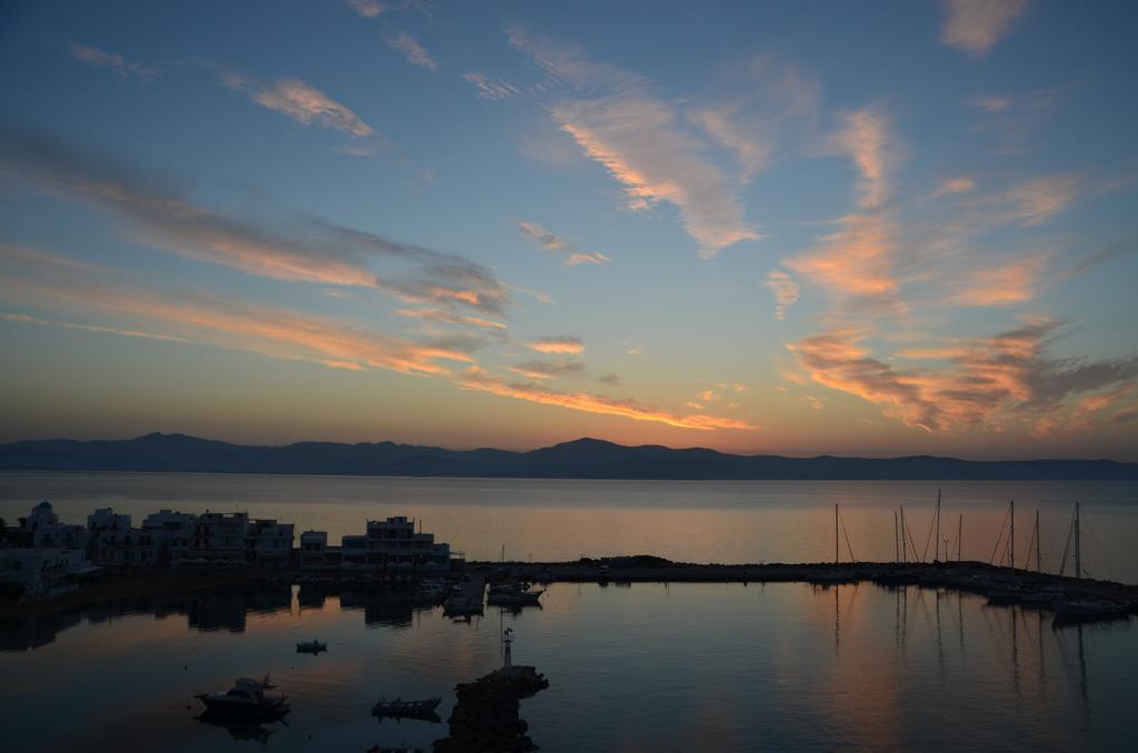 Aiolos Home With Private Veranda And Amazing Sea Views, Paros Piso Livadi Ngoại thất bức ảnh